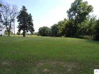 619 E Mcpherson St, Knob Noster, MO 65336
