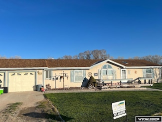 12 Cottonwood Dr, Encampment, WY 82325