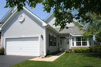 9426 Georgetown Ln, Crystal Lake, IL 60014
