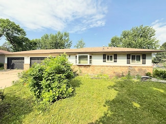 4035 Beryl Rd, Saint Paul, MN 55122