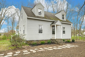 193 Clinton Rd, Sterling, MA 01564