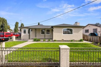 590 Stanford Ave, Redwood City, CA 94063
