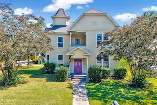 300 E 2nd St, Kenly, NC 27542