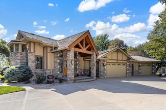 21765 Greenview Rd, Council Bluffs, IA 51503