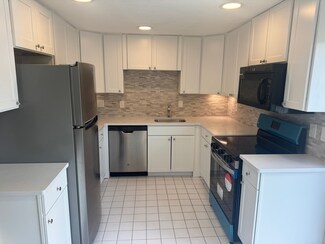 60A Washington Park Dr Unit 3, Andover, MA 01810