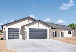 16323 Menahka Rd, Apple Valley, CA 92307