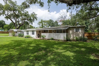 7240 Ottley St, Zephyrhills, FL 33541