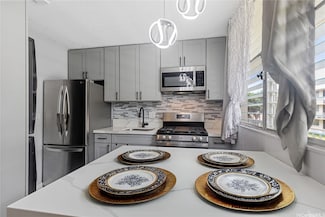 1441 Kaumualii St Unit F243, Honolulu, HI 96817