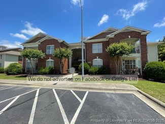 513 Meadowland Ct Unit 8, Hope Mills, NC 28348