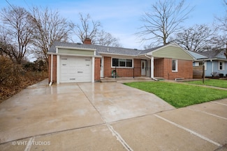 365 Hubbard Ave, Elgin, IL 60123