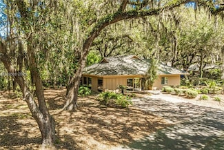 1 Indigo Ln, Hilton Head Island, SC 29928