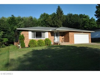 6703 Donna Rae Dr, Seven Hills, OH 44131