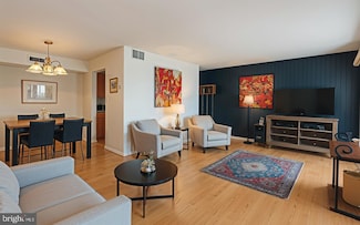 6994 Hanover Pkwy Unit 2, Greenbelt, MD 20770