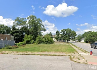 1033 E Madison St, South Bend, IN 46617