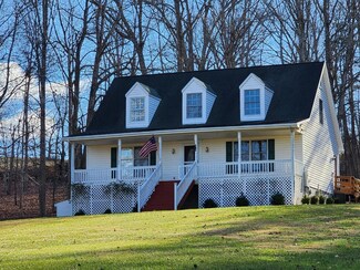 5101 S Lee Hwy, Natural Bridge, VA 24578