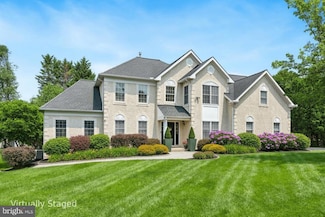 741 Heatherstone Dr, Berwyn, PA 19312