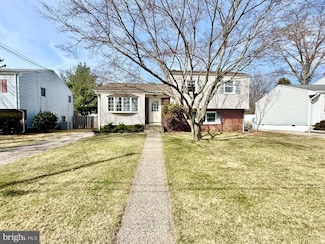 17 Acton Ave, Ewing, NJ 08618