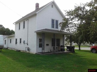 214 214 S Reed St, Waterville, MN 56096