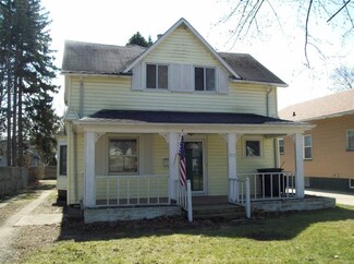 1113 W Lexington Ave, Elkhart, IN 46514