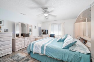 106 Yaupon Rd, Atlantic Beach, NC 28512
