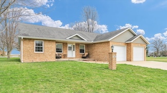 103 Jones Blvd, Tuscola, IL 61953
