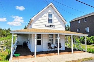 717 W Rio Grande Ave, Wildwood, NJ 08260