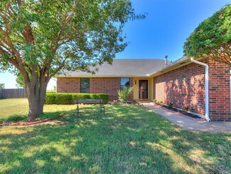 2011 Van Buren Ave NE, Piedmont, OK 73078