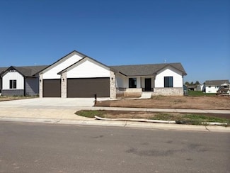 10780 W Sondra St, Maize, KS 67101