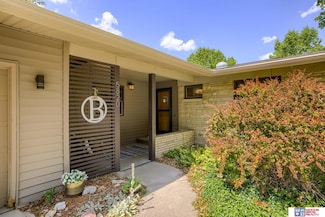 5820 Randolph St, Lincoln, NE 68510