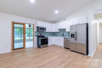 5233 Great Wagon Rd, Charlotte, NC 28215