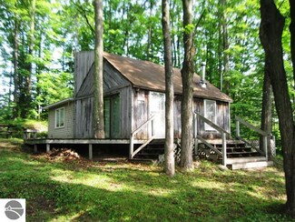 8970 M-66, Fife Lake, MI 49633