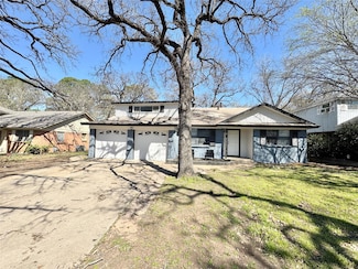 3613 Falcon Dr, Forest Hill, TX 76119