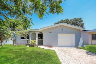 1827 Massachusetts Ave NE, Saint Petersburg, FL 33703