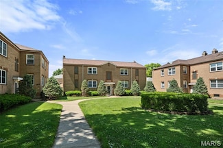 5854 Sunshine Dr Unit 204, Saint Louis, MO 63109