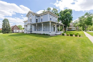 204 W Washington St, Winterset, IA 50273