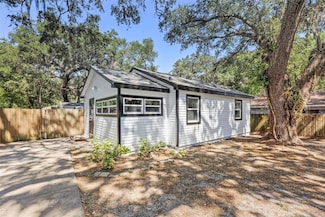 6806 N 17th St, Tampa, FL 33610