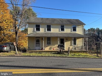 522 Forest Ln, Pottsville, PA 17901
