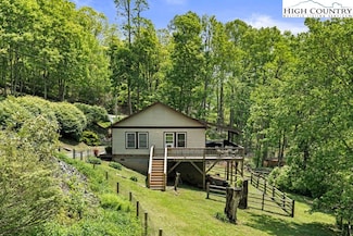 3564 Hickory Nut Gap Rd, Newland, NC 28657