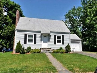 524 Grove St, Worcester, MA 01605