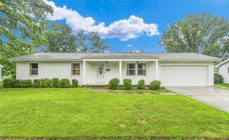 1011 Westgate Dr, Charleston, IL 61920