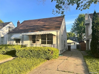 8150 Standard, Center Line, MI 48015