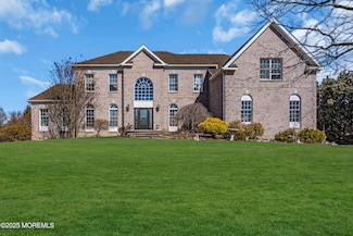 82 Stream Bank Dr, Freehold, NJ 07728
