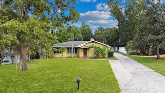 328 E Minnehaha Ave, Clermont, FL 34711