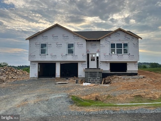 11439 Viking Ave, Waynesboro, PA 17268