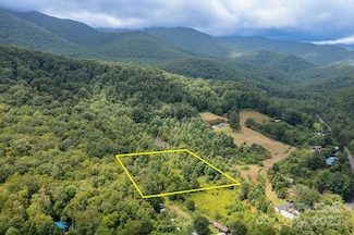 99999 Rock Creek Rd, Burnsville, NC 28714