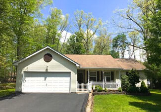 101 Debbie Dr, Drums, PA 18222