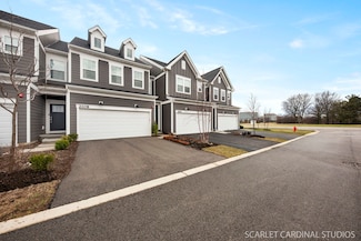 2108 Weatherbee Ln, Naperville, IL 60563