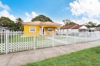 2757 NW 29th St, Miami, FL 33142