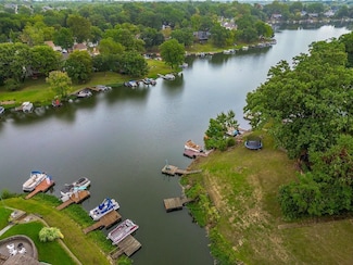 715 NW South Shore Dr, Kansas City, MO 64151