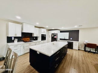 1661 S Azucena Cir, Mesa, AZ 85202